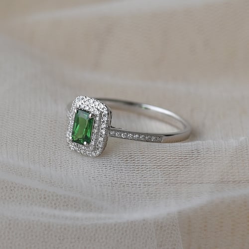 Goldring mit Tsavorit und Diamanten Kanie
