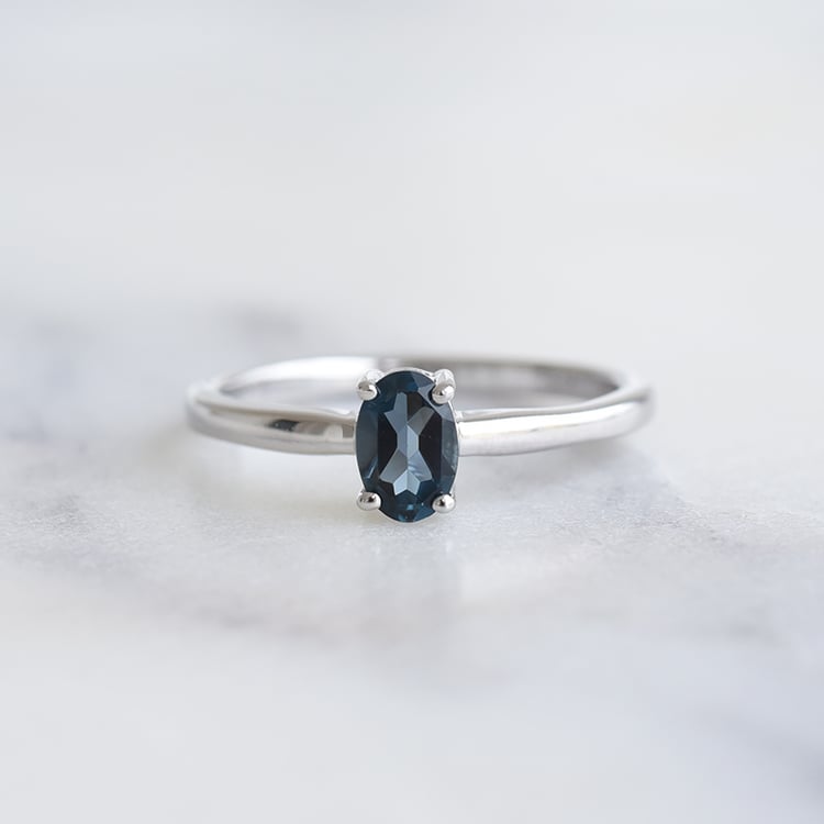 Minimalistischer Ring mit Londoner Topas Aelita 85986