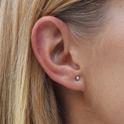 Ohrstecker mit 0.12ct Diamanten Atara