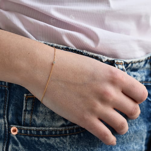 Goldenes Armband mit kubischem Diamant Memore