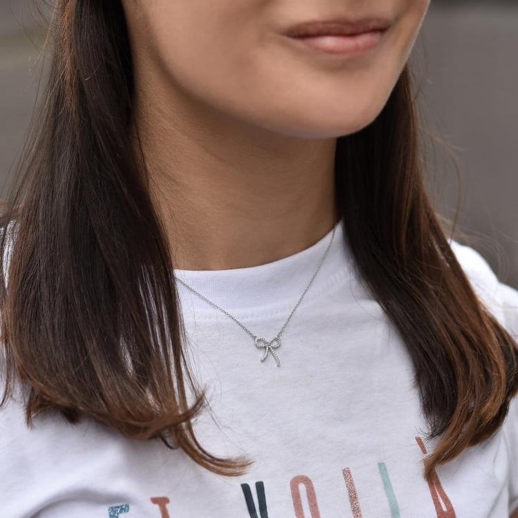 Schleife aus Gold mit Diamanten 43687