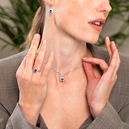 Schmuck Set mit Tansanit und Diamanten Bizot