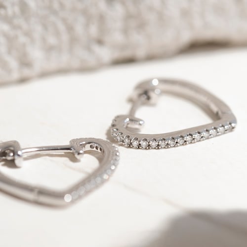 Ohrringe in Herzform mit Lab Grown Diamanten Leia