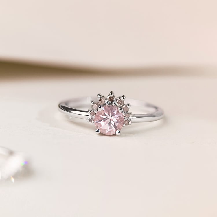 Minimalistischer Ring aus Gold mit Morganit Sonnie 153831