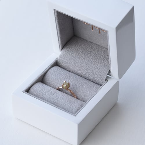 Goldring mit ungeschliffenen Diamant in gelb Nemy