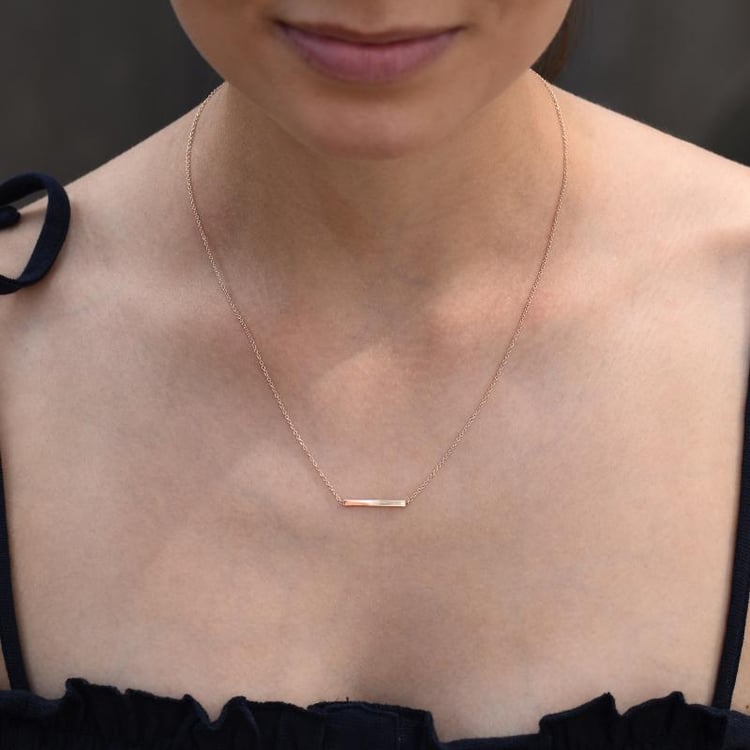 Feine Halskette aus Gold Bar 10368