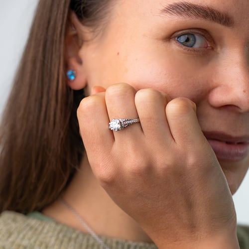 Verlobungsring mit Diamanten Heshmy