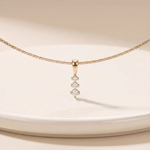 Minimalistischer Anhänger mit Diamanten Zusa