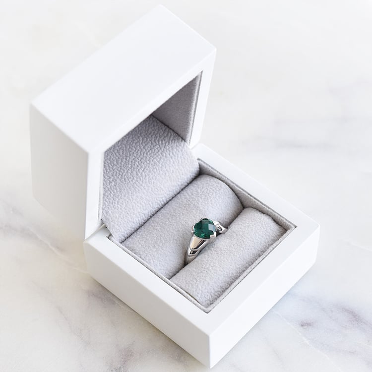 Ring mit Smaragd 92276