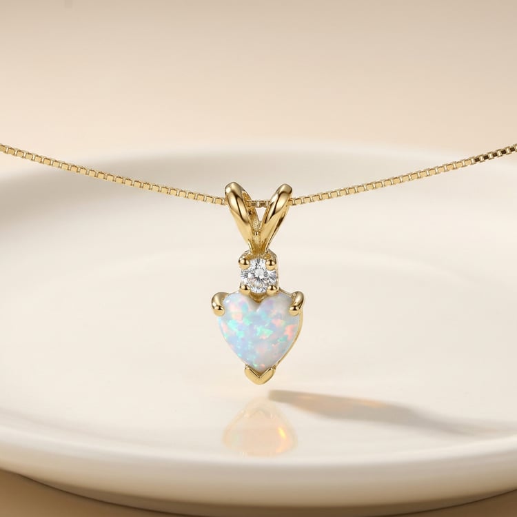 Goldene Halskette mit Opal 169954