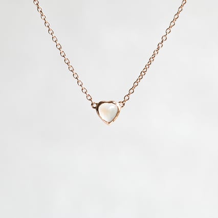 Halskette mit Mondstein in Herzform Davila