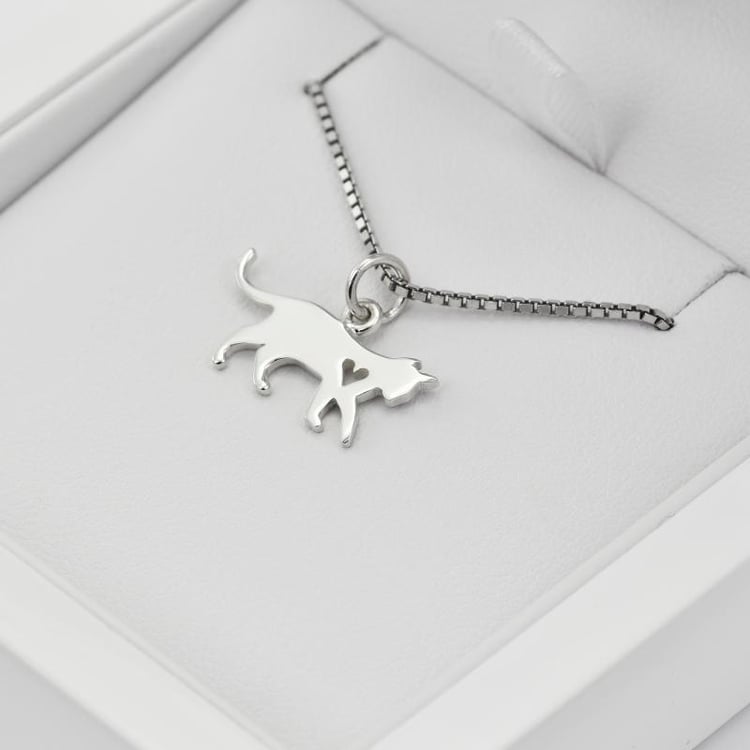 Halsanhänger mit Katze und Kette in Eppi-Geschenkbox 30350