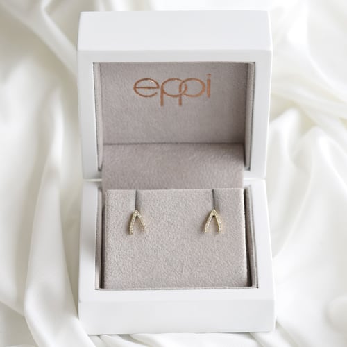Minimalistische Ohrringe mit Diamanten Wishbone