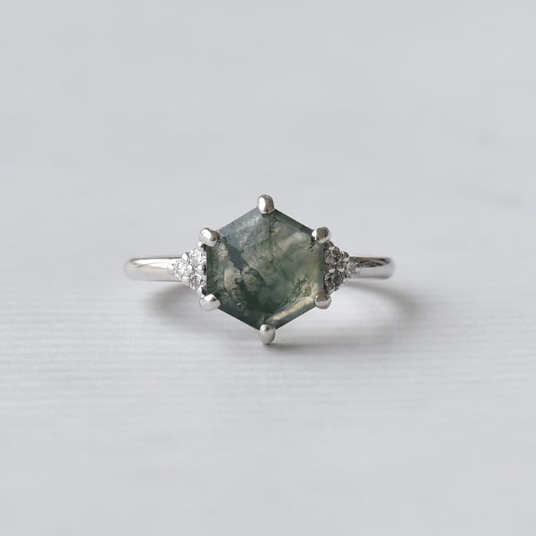 Goldener Verlobungsring mit Moosachat und Diamanten Yasmeen 71502