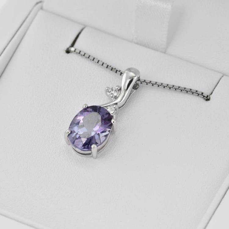 Halskette mit Alexandrit in Eppi-Geschenkbox 22506