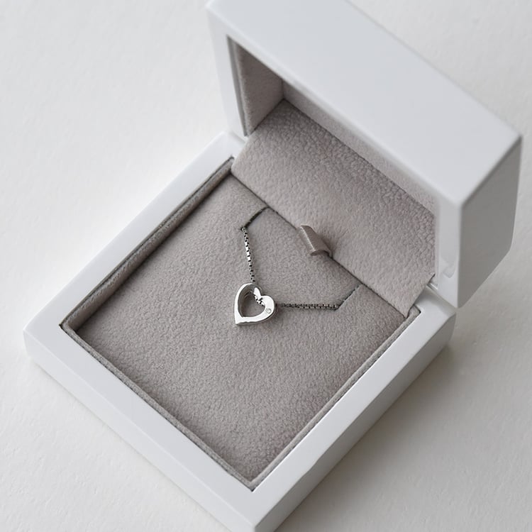 Silberner Anhänger in Herzform mit Diamant Every 72995