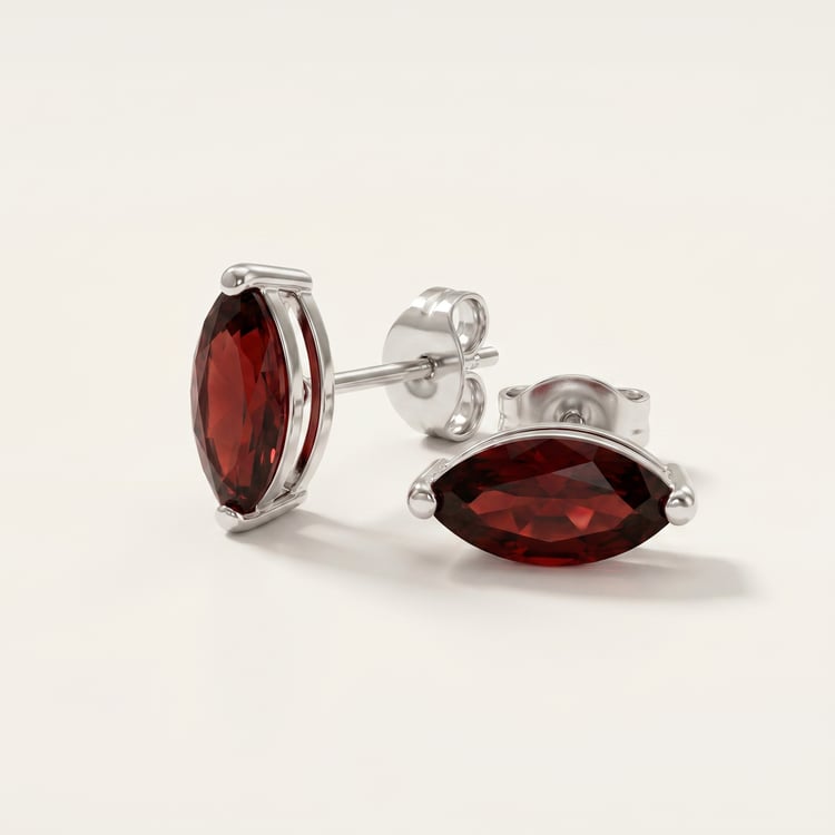 Ohrringe aus Silber mit Granaten 167720