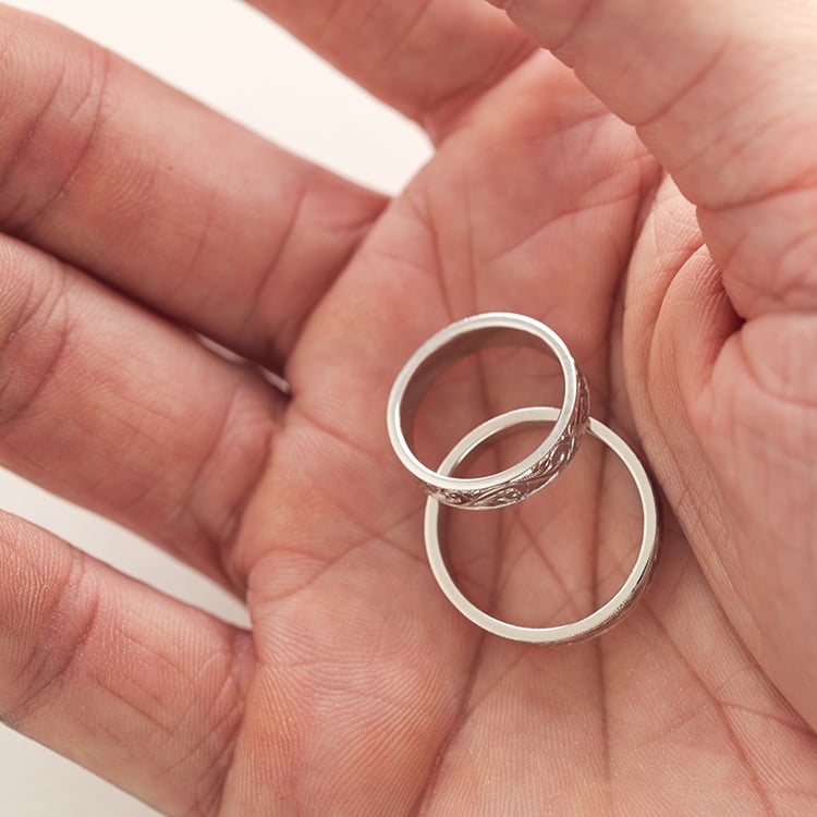 Vintage Eheringe mit Gravur und einem Diamanten Denton 126066