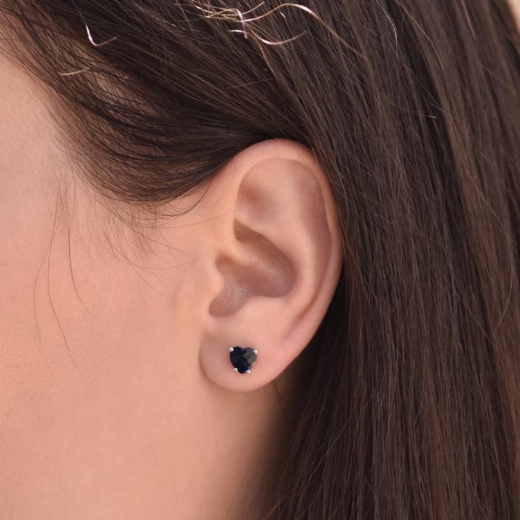 Goldene Ohrstecker mit Saphiren im Herz-Form Kaciah 17227