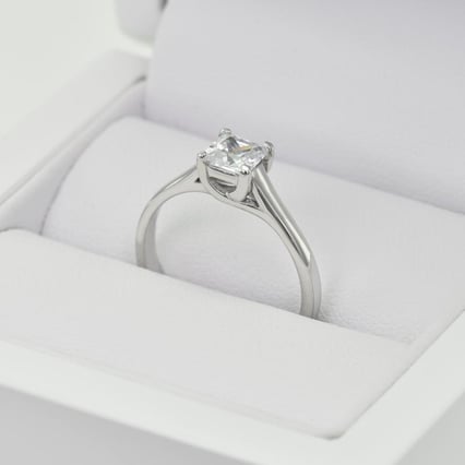 Verlobungsring mit Princess Diamanten Tamalika