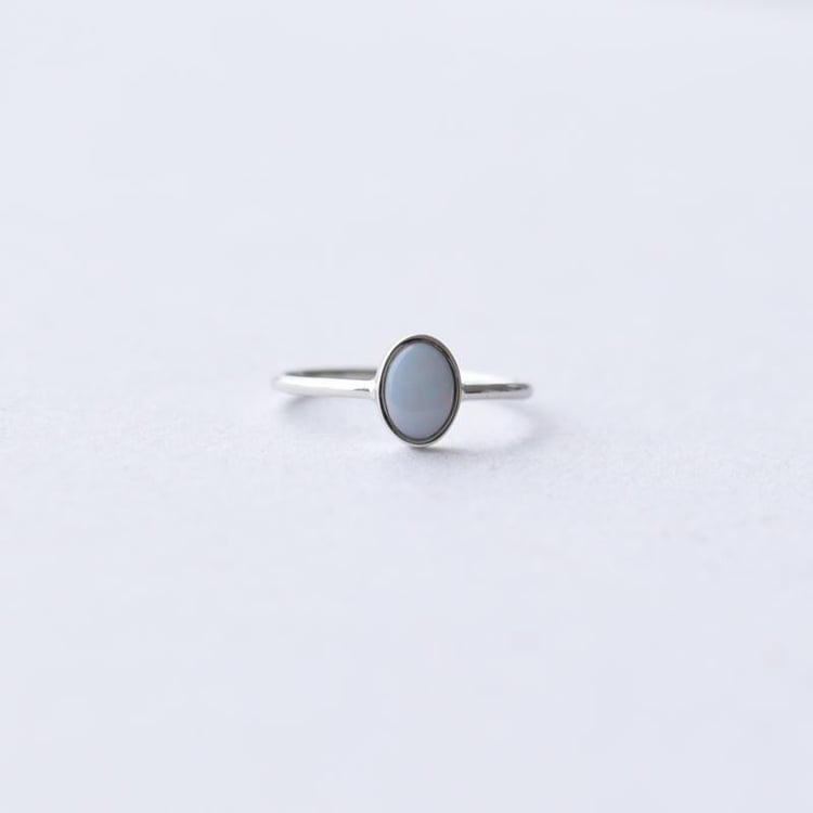 Minimalistischer Goldring mit ovalen Opal Plaire 52812