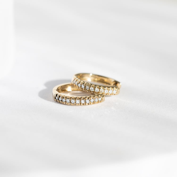 Elegante Gold Creolen mit Diamanten Gomati 145639