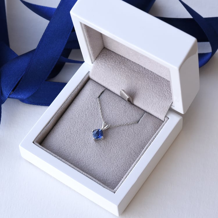 Goldanhänger mit Saphir in Kissenform Rafyna 90542