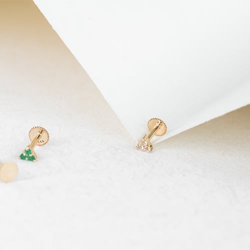 Goldener Piercing Ohrstecker mit Aquamarinen Masha