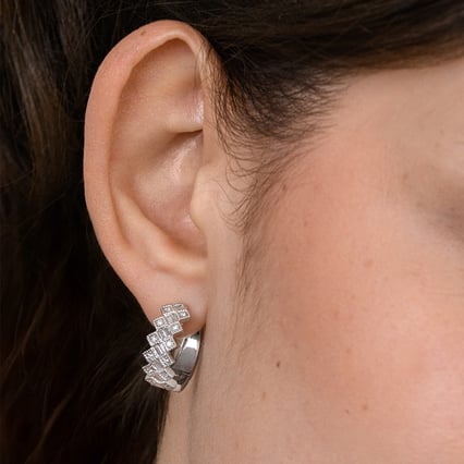 Silberne Creolen mit Diamanten Helle