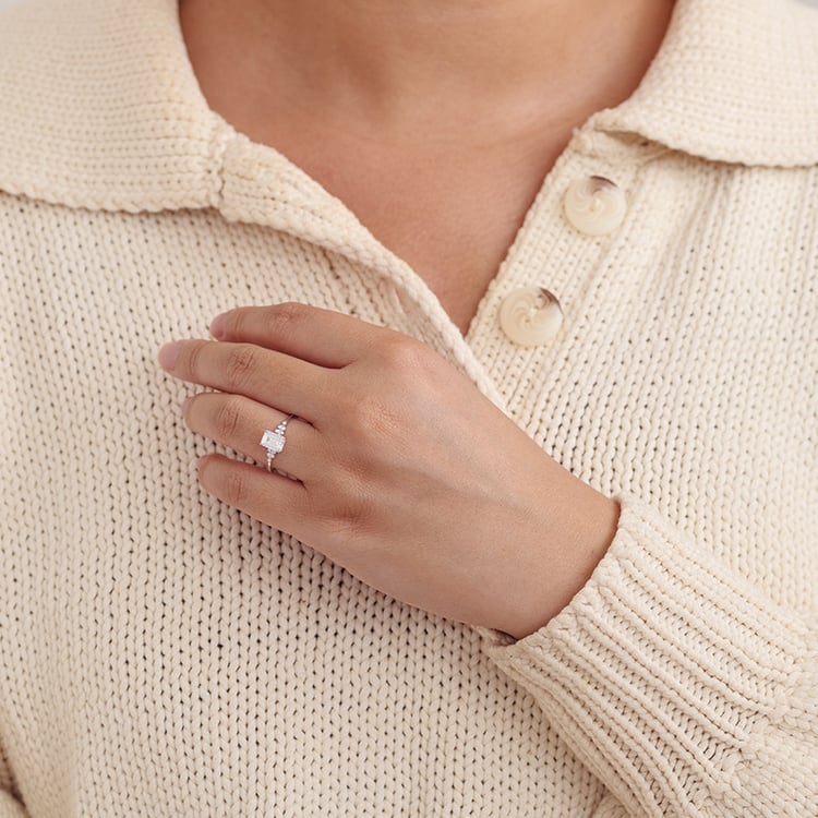 Verlobungsring mit einem Diamanten in Emerald-Form Adva 129204