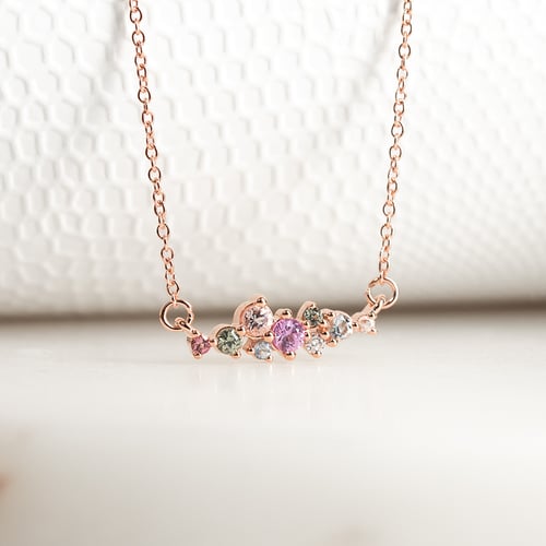 Cluster-Kette mit Edelsteinen Kianna