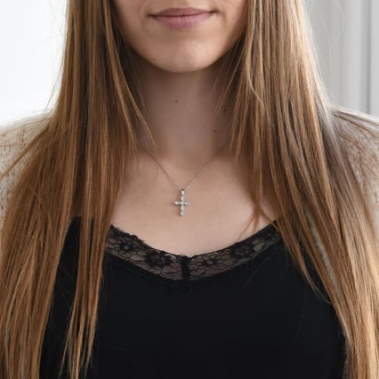 Anhänger in Form eines Diamantkreuzes Angelia